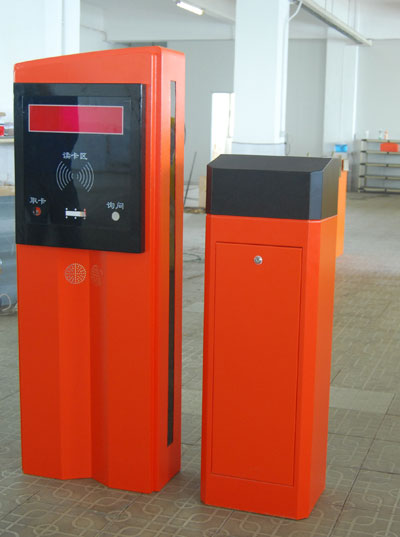 阿图什学校专用道闸，道闸报价停车场系统直杆