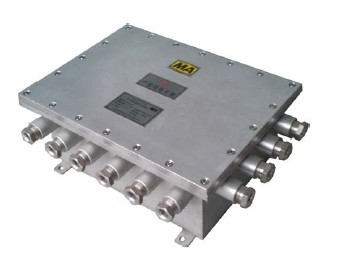 南宁交通标志牌厂家红昌科技专业安装