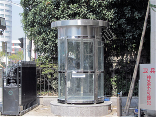 玻璃岗亭1.jpg