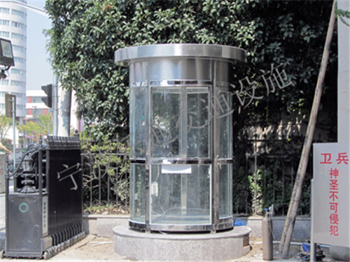 玻璃岗亭1.jpg