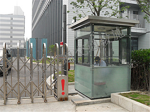 玻璃岗亭2.jpg