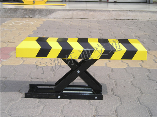 手动车位锁，遥控车位锁，车轮锁生产厂家