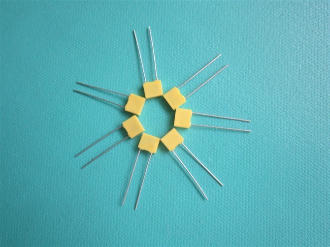 CL21X-B电容（103J/63V  P=5）