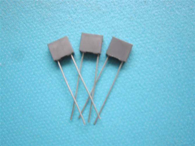 CL21X-B电容（273J/63V P=5）