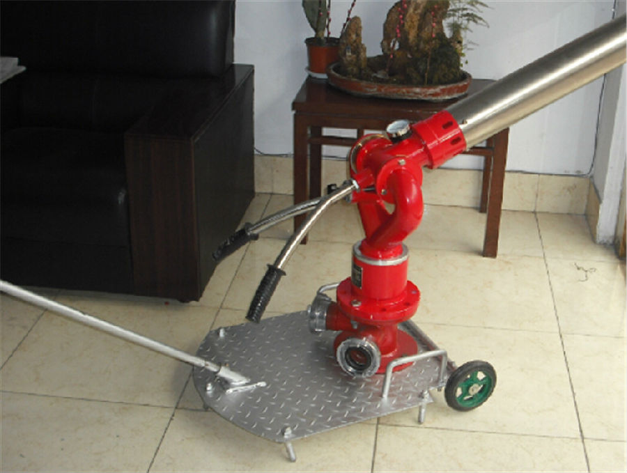 供应移动式泡沫水两用消防炮