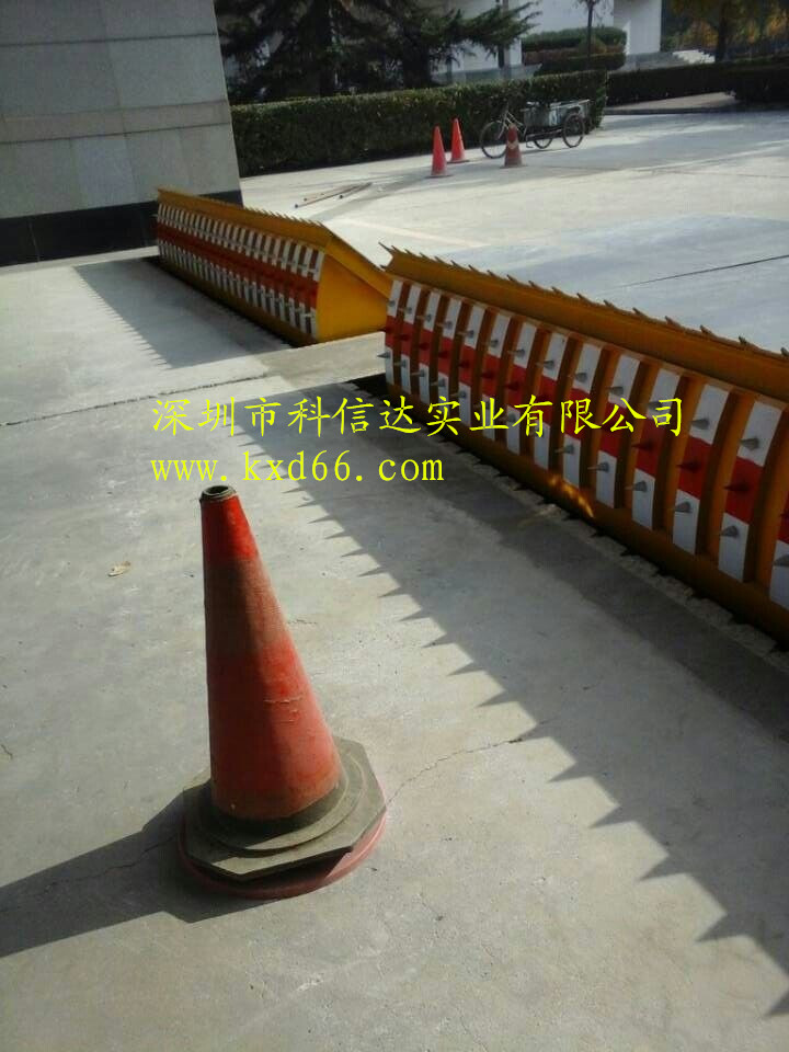 深圳路障机厂家 路障机生产批发 路障机知名品牌 液压反恐路障机厂家