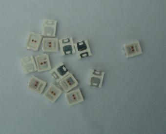 2835红光灯珠，高品质2835红色灯珠厂家批发