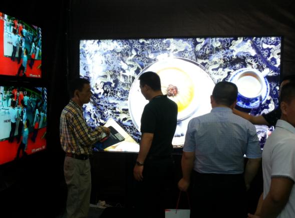 法维视光学无缝拼接显示器