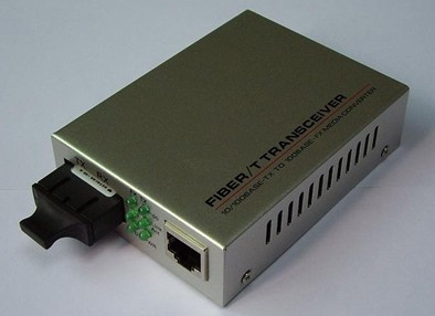 单模百兆双纤收发器 以太网转光纤 单模光纤收发器 多模收发器