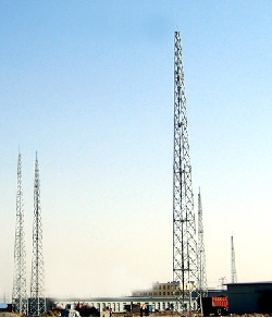 变电站热镀锌钢构架、角钢避雷塔