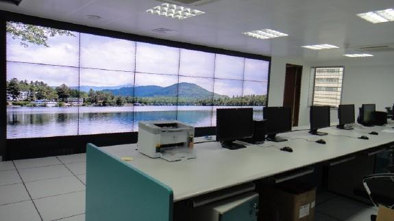 PDP拼接屏进入显示监控领域