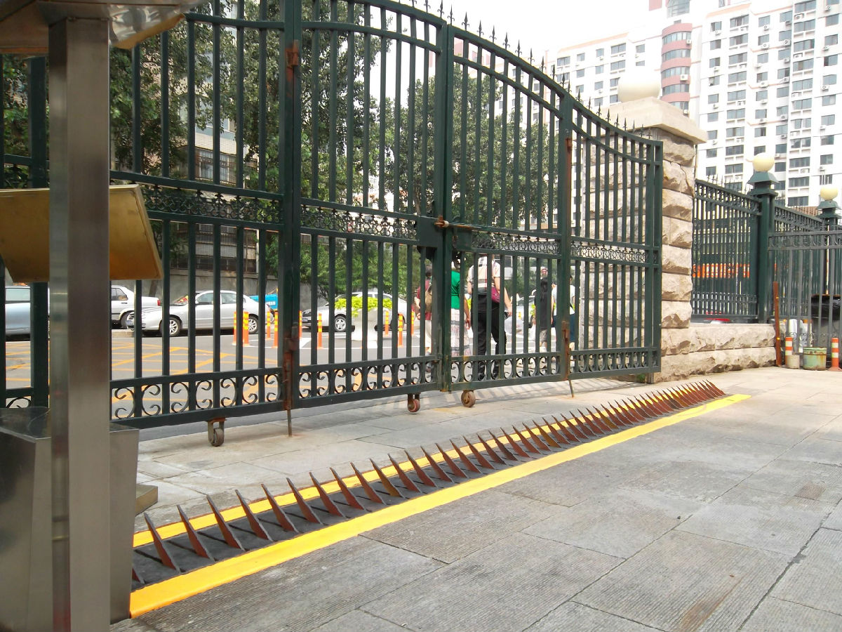 厂家现货供应破胎器，路障破胎器江苏盐城