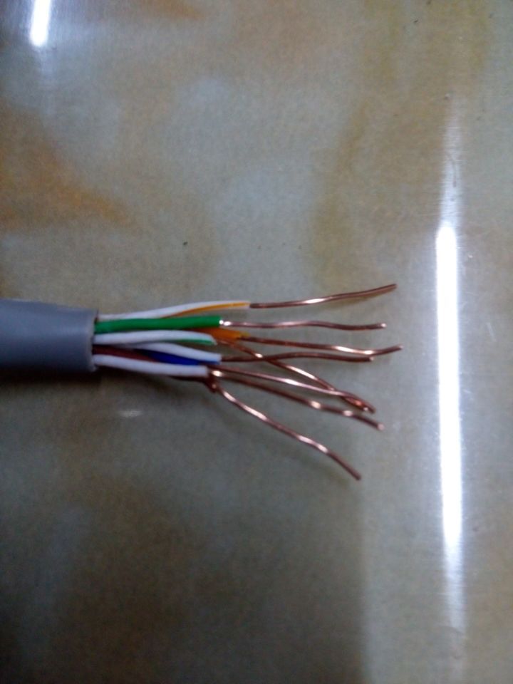 室内超五类非屏蔽双绞线（UTP CAT 5e）