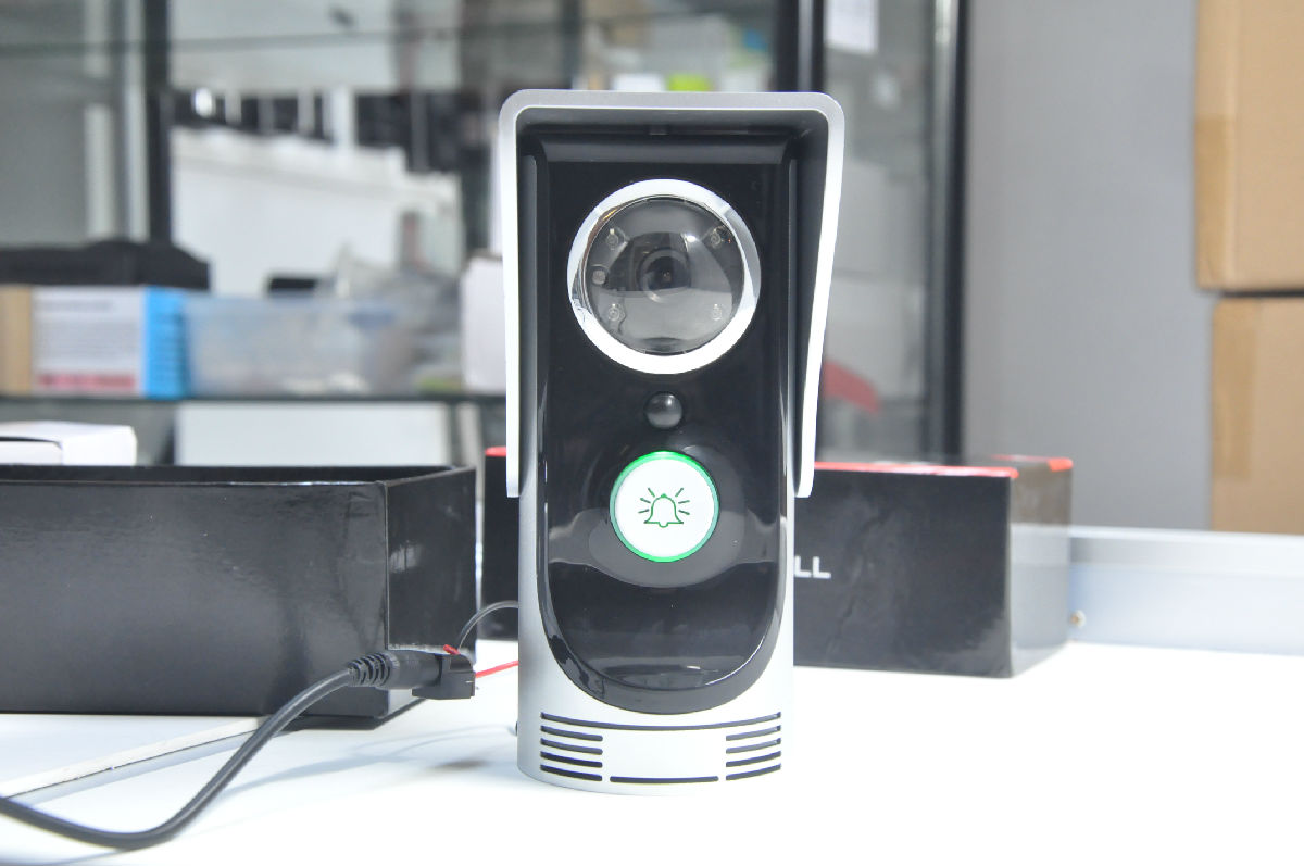 厂家直销爆款可用苹果和安卓APP软件操作的中英可视对讲WIFI门铃