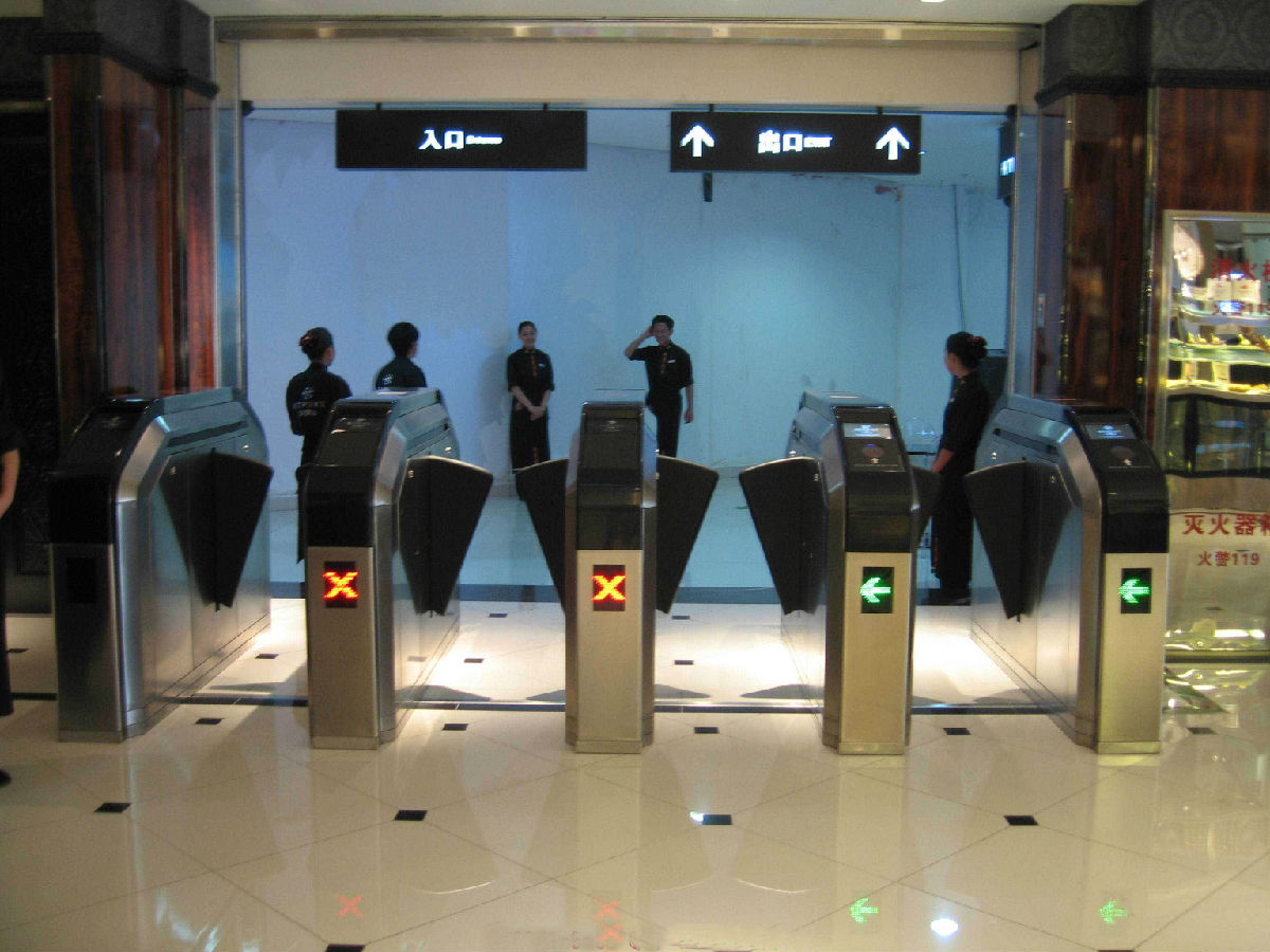 翼闸生产厂家｜通道刷卡系统