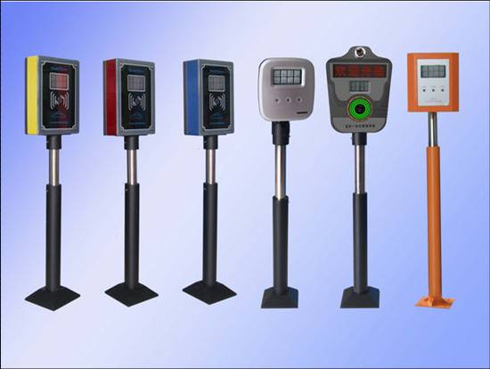 广州停车场智能管理系统（广州车牌识别+自动开闸+收费系统）  