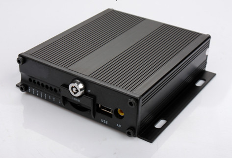 四路视频远程无线监控3G SD卡车载录像机，深圳厂家直销