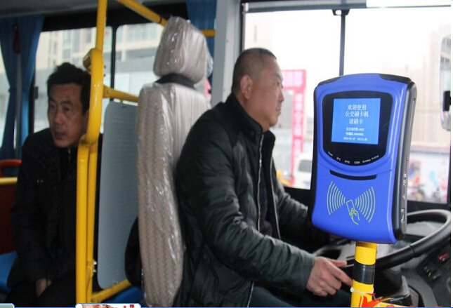 校车考勤机/公交IC卡刷卡机