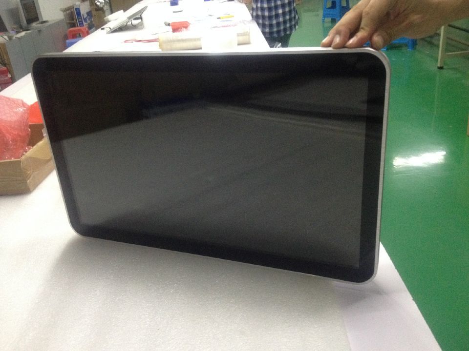 狮王星品牌广告机，深圳厂家直销