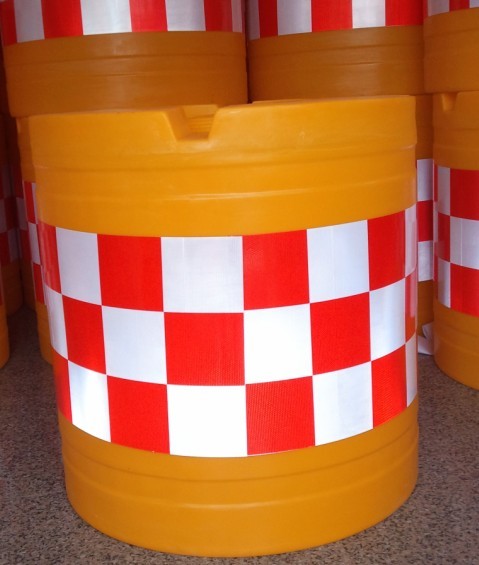 大号防撞桶厂家 大防撞桶规格900*920mm 反光塑料防撞桶批发价格