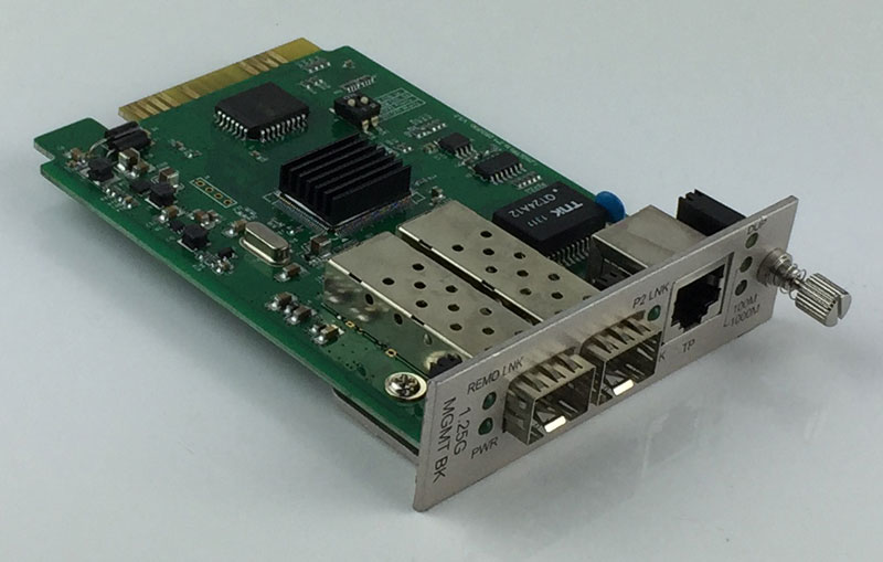 1+1电口备份网管光纤收发器