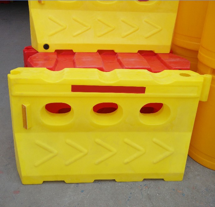 滚塑水马 交通设施水马价格