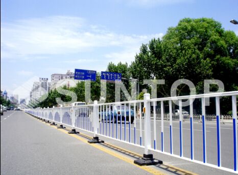 道路护栏厂家带您直击长江沉船