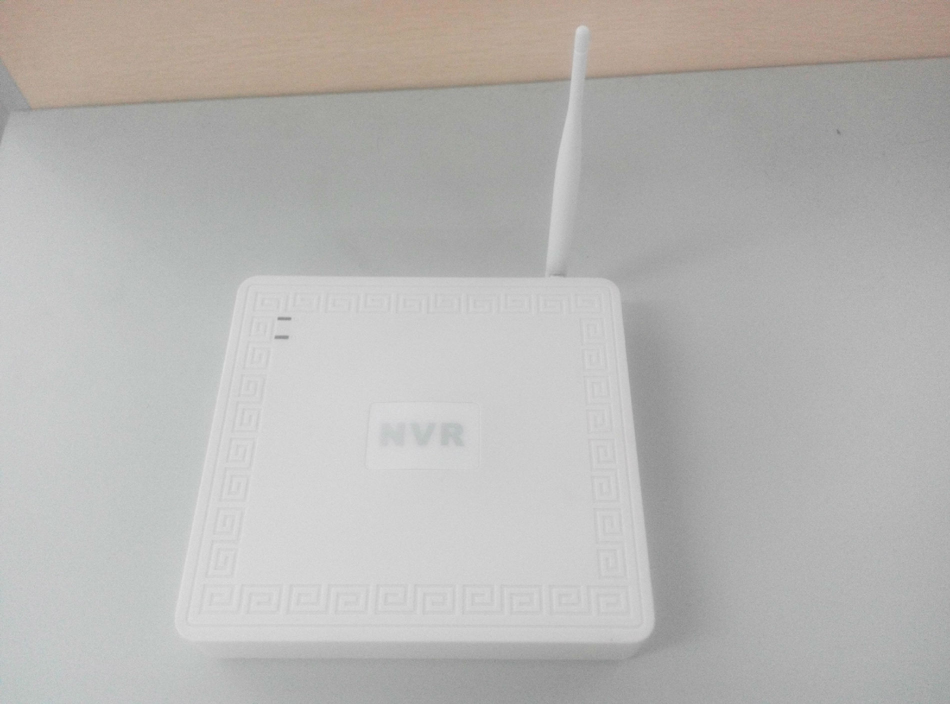 无线迷你NVR套装，经济实惠又方便