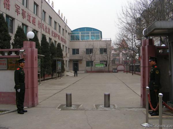 通道管制升降路障，遥控液压升降柱，厂区半自动升降路桩