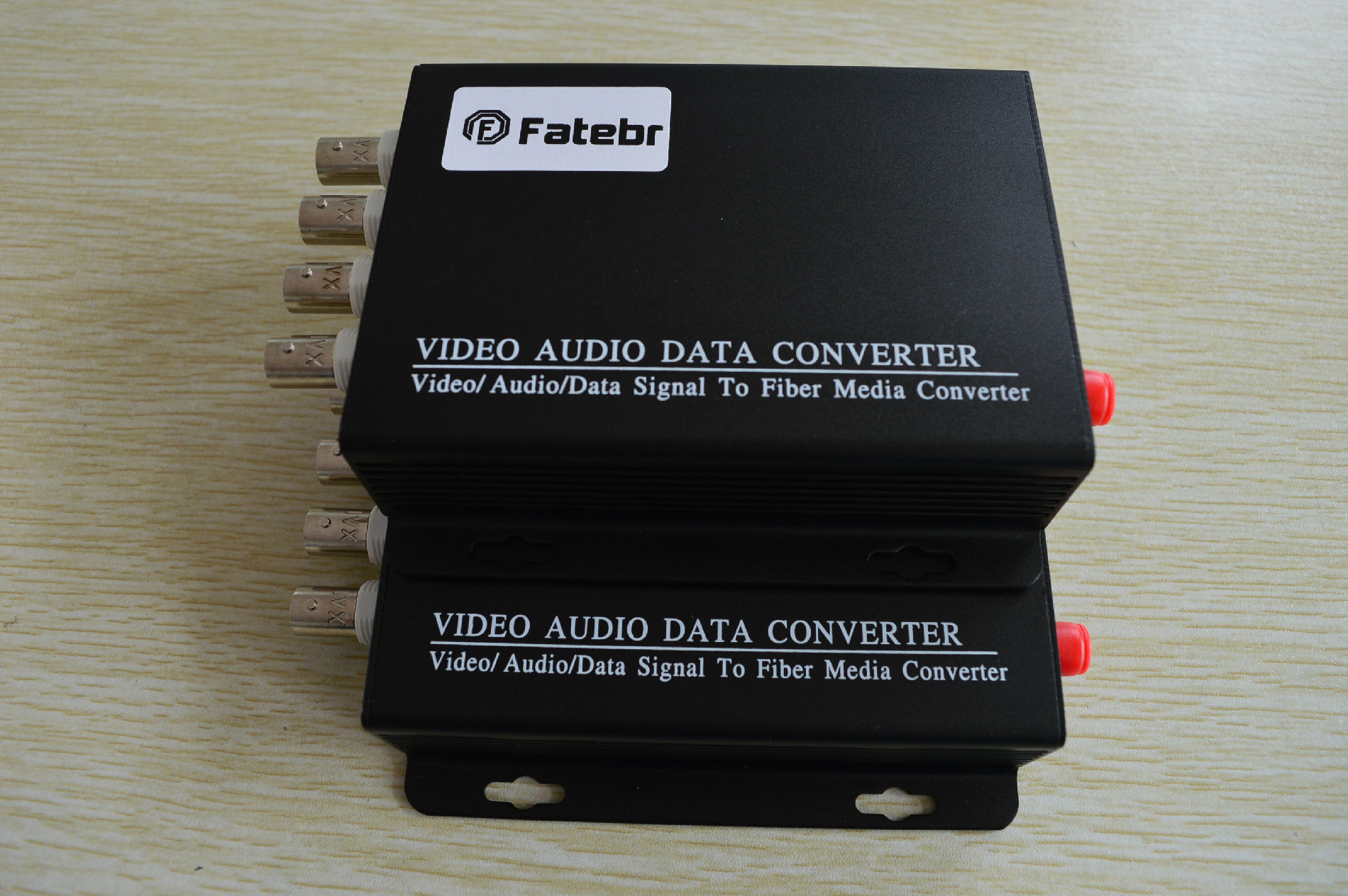 4路海康TVI光端机 HDTVI光端机 TVI同轴高清光端机 模拟高清光端机 100万TVI光端机 2路视频同轴高清光端机