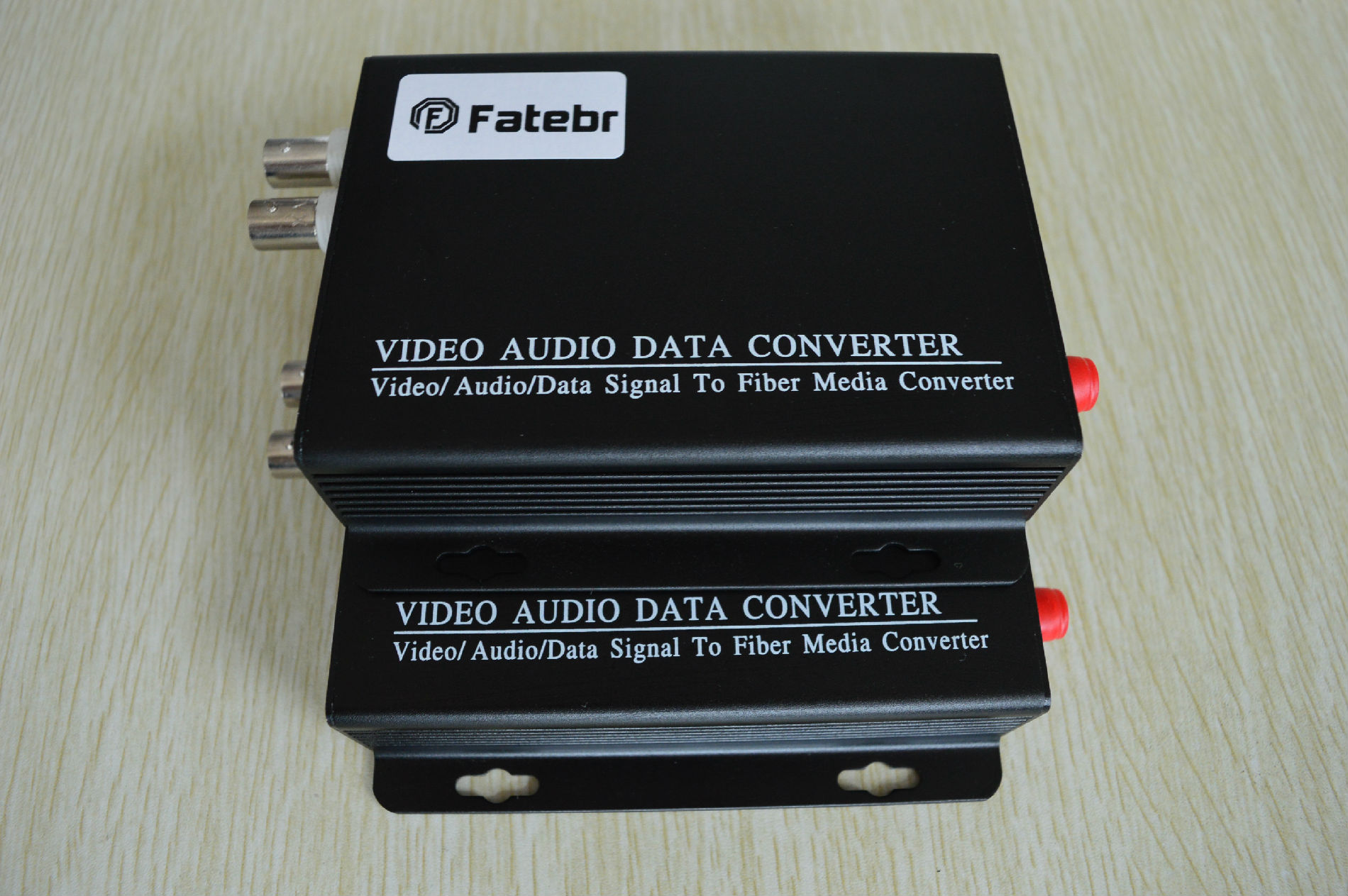 2路海康TVI光端机 HDTVI光端机 TVI同轴高清光端机 模拟高清光端机 100万TVI光端机 2路视频同轴高清光端机