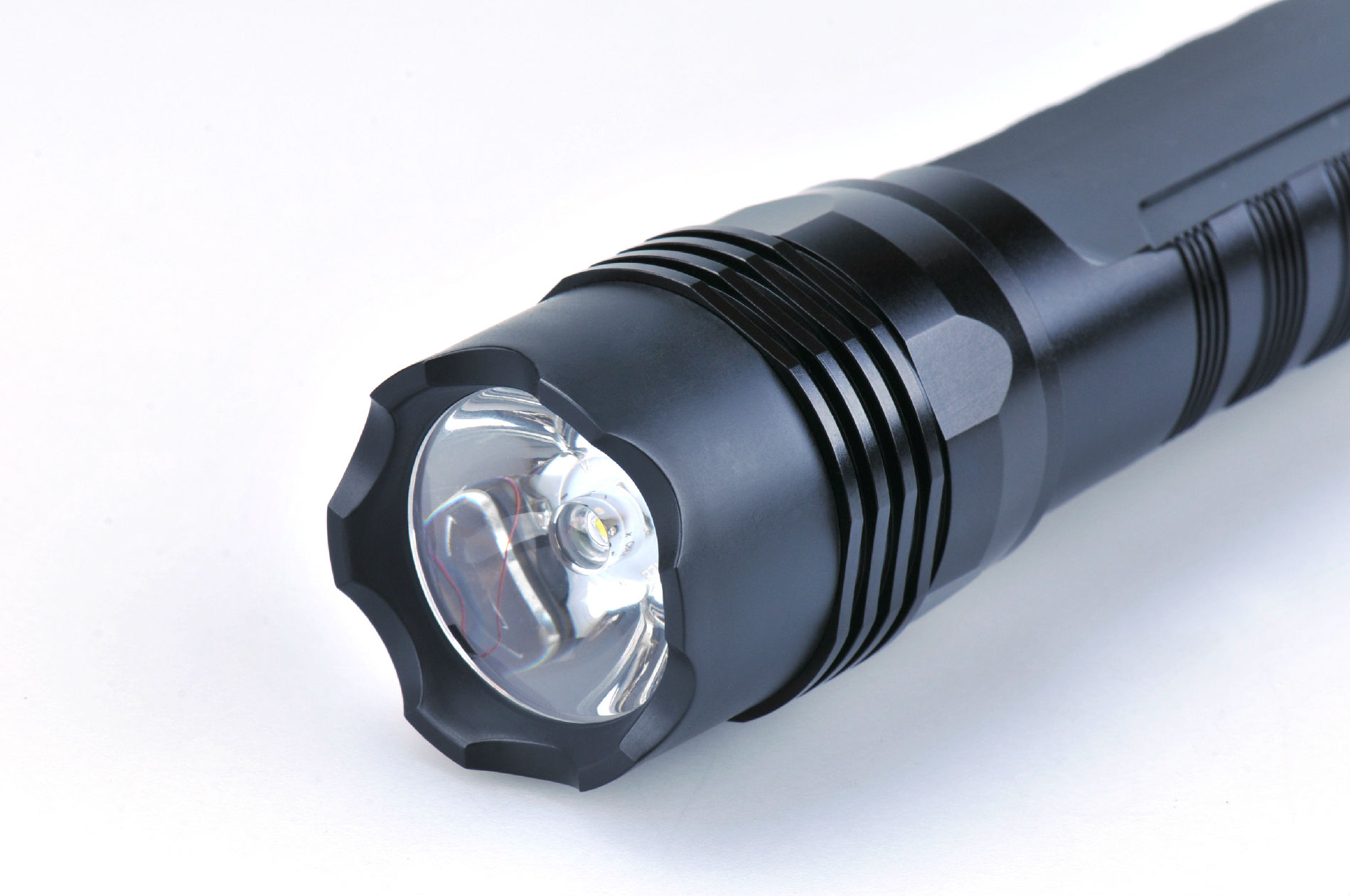 神盾T6--10W大功率LED照明巡更棒