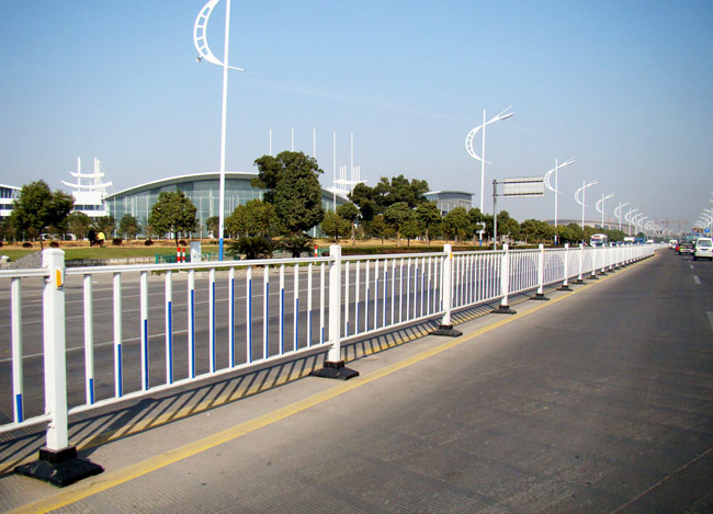 漳州夯实交通道路护栏生产 批发 安装 一条龙质优价廉