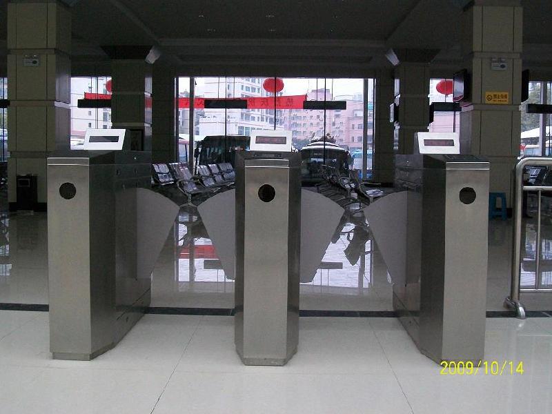 选用优质三棍闸机，桥式三辊闸买到就是赚到