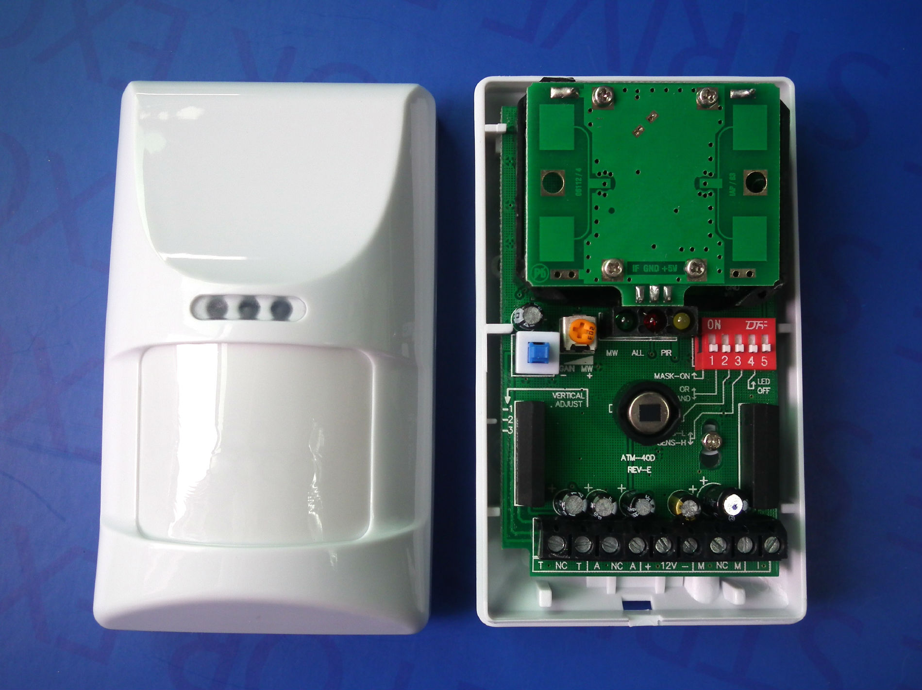 双鉴被动红外入侵探测器