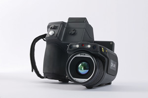 FLIR T620高端手持红外热像仪 像素高 人体工学设计 支持后台软件 上海谱盟光电一级代理 价格优惠