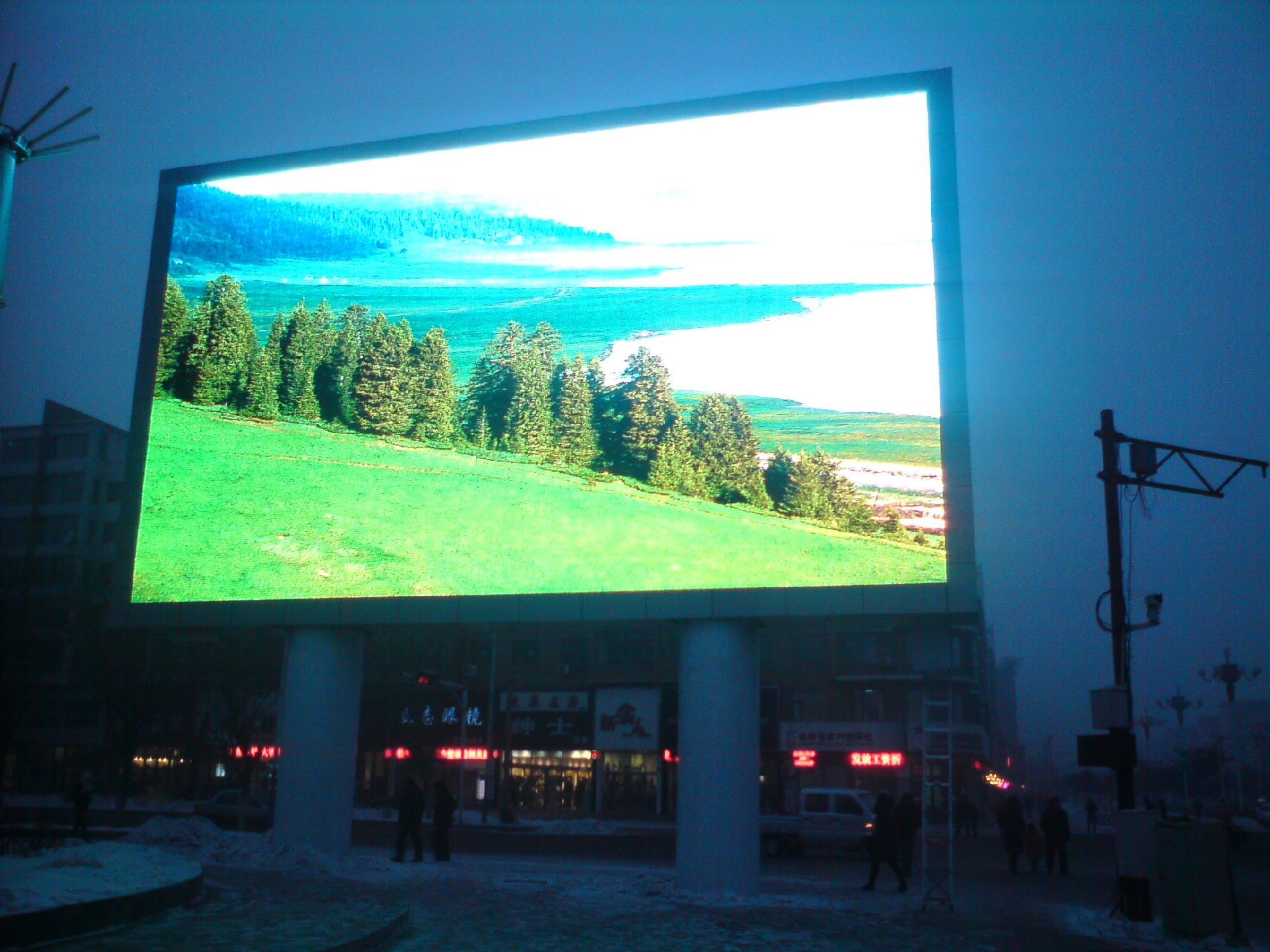 户外P6全彩显示屏/户外P6显示屏