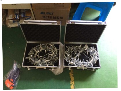 云浮市不锈钢阻车钉  手动式路障破胎器