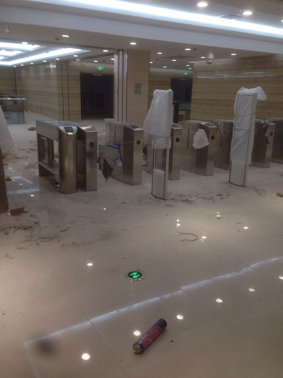 超市物品防盗器 超市商品防偷报警器