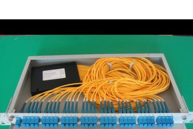 供应1分32机架式光纤分路器 FC机架式光分路器