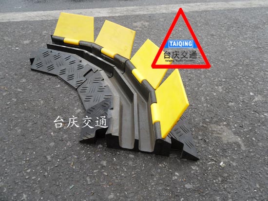  电缆走线槽，走线槽规格