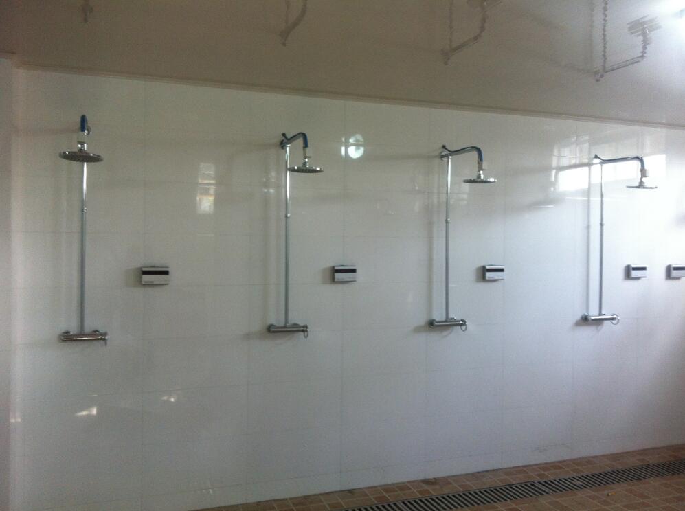 节水找新蓝、新蓝浴室节水器、洗澡节水器、节水器品牌领跑者