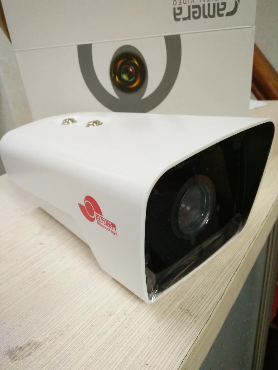 百万视界 BW-9420D 200W四灯枪机