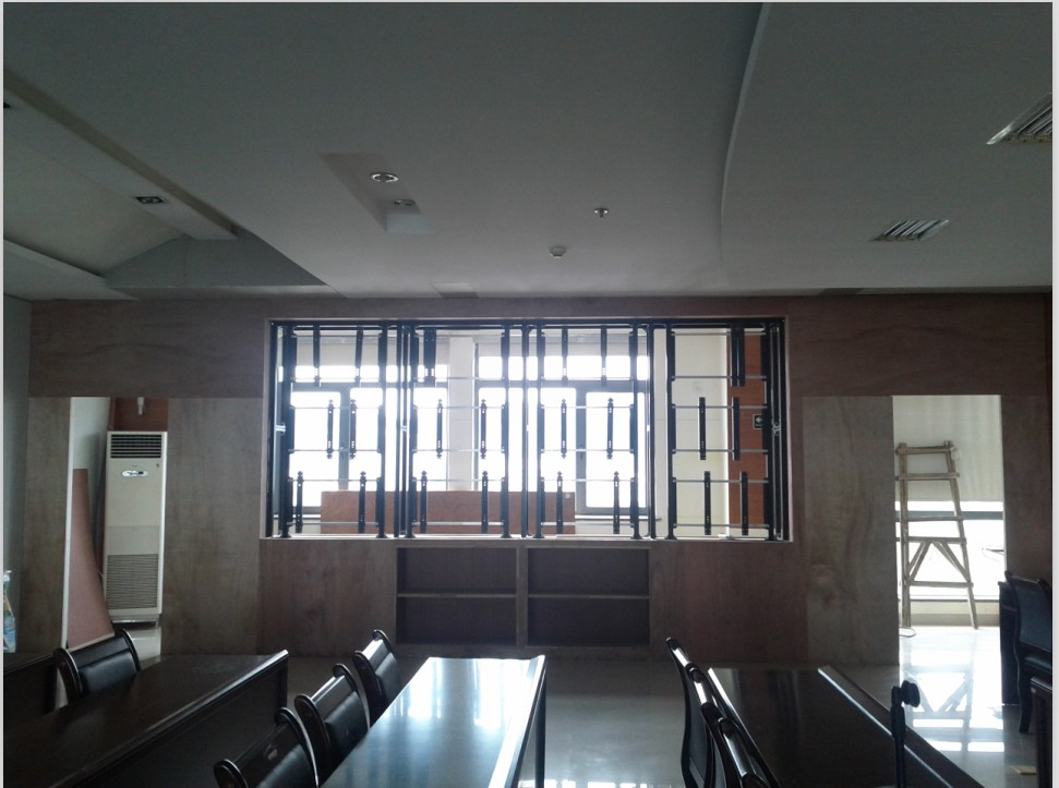 LTI460HN09裸屏壁挂四层显示器拼接