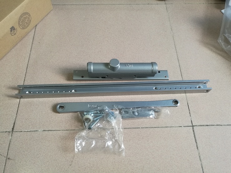 长期销售LCN3130暗藏式闭门器