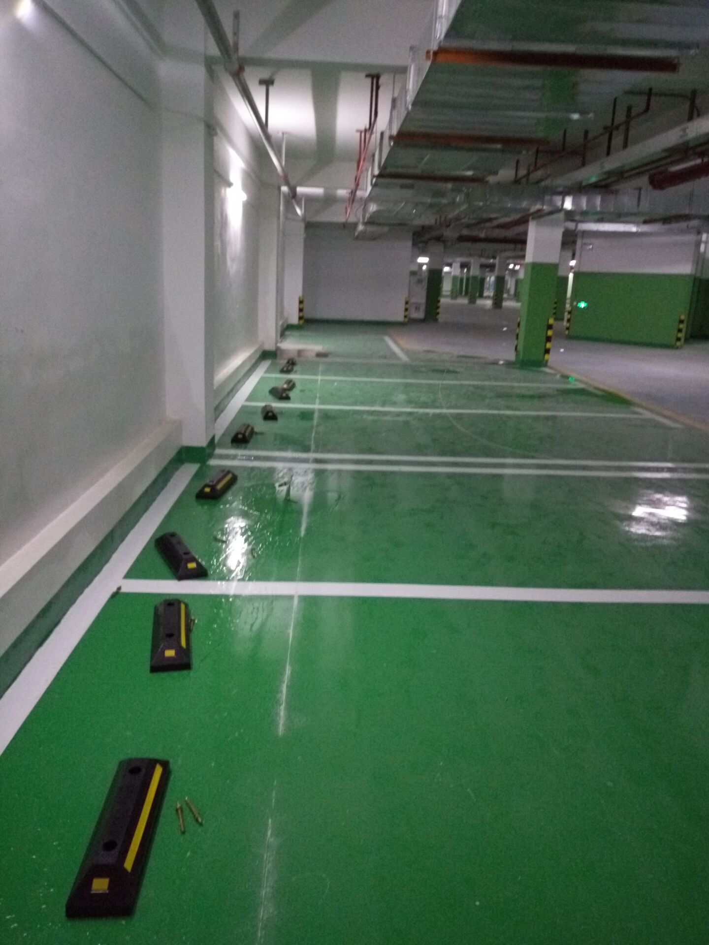 供应车轮挡车器