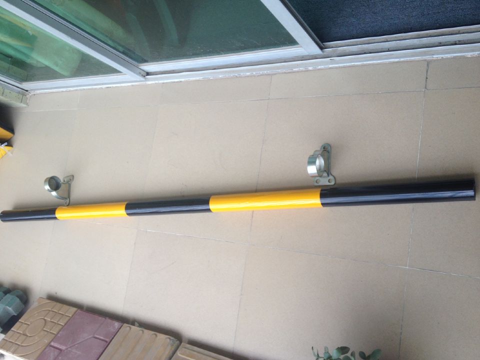 深圳哪家做挡轮杆专业？在大浪龙华有停车场挡车杆厂 