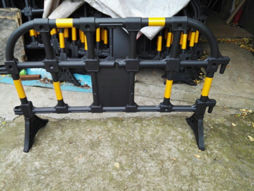 塑料护栏报价、图片_塑料护栏价格 塑料底座_临时护栏塑料,临时护栏塑料厂