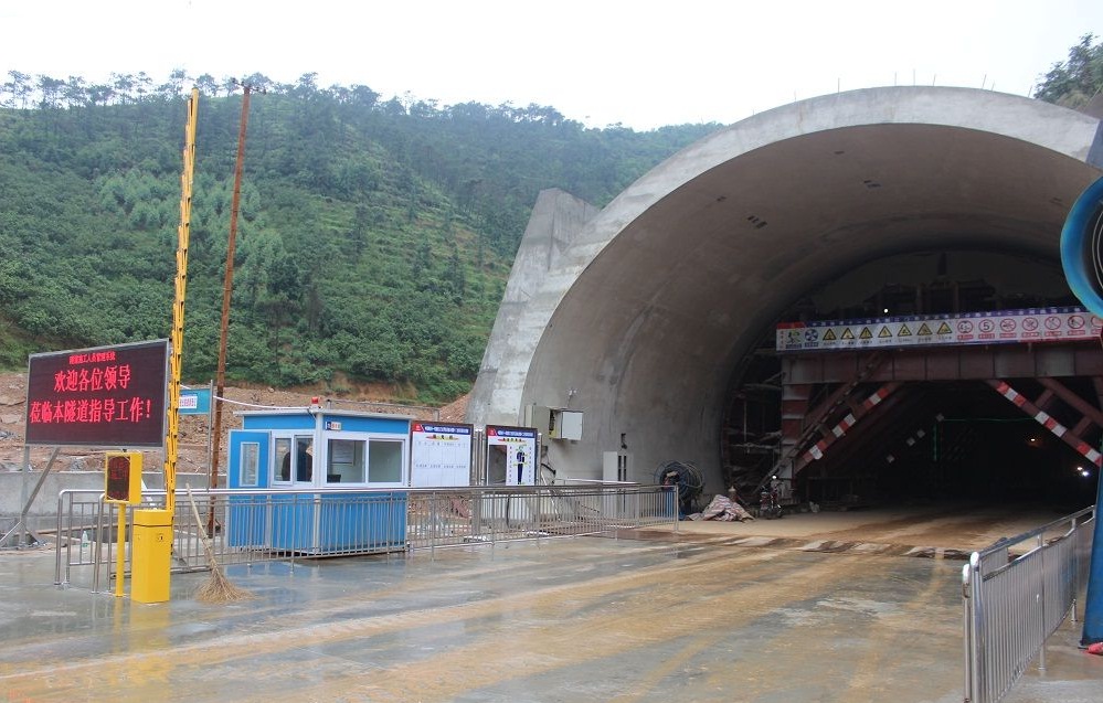 高速公路隧道定位系统 隧道门禁系统