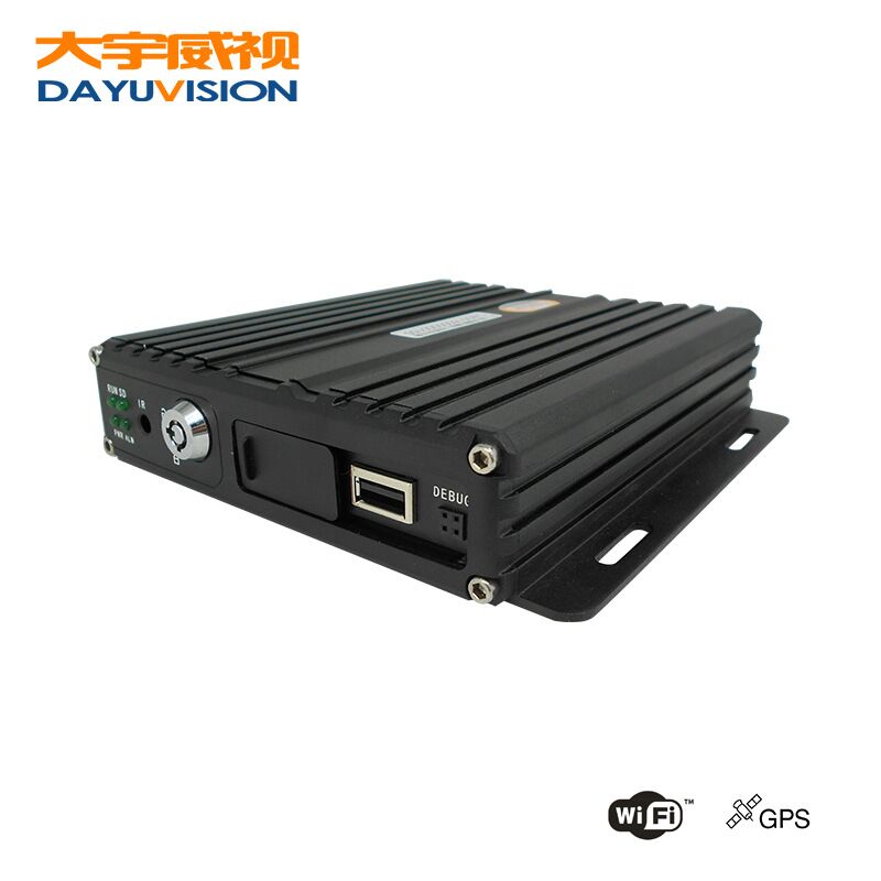 四路AHD高清车载SD卡录像机 720P高清带GPS车载录像机